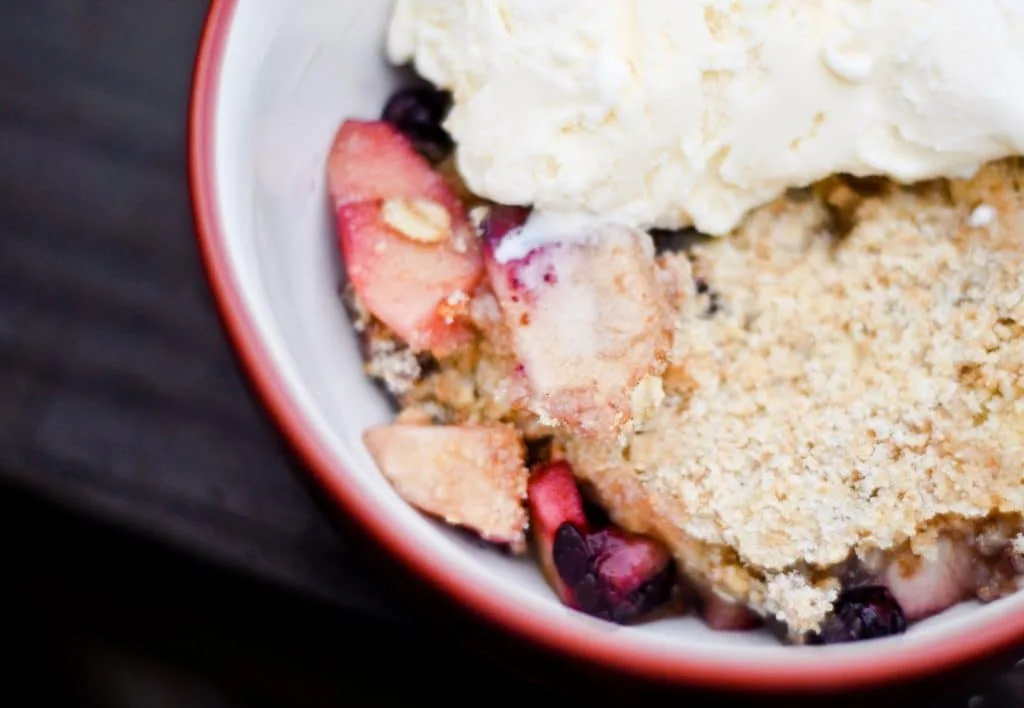 cobbler- apple berry cobbler