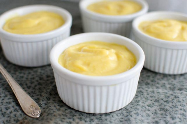 vanilla pudding (1 of 5) in white bowl close up