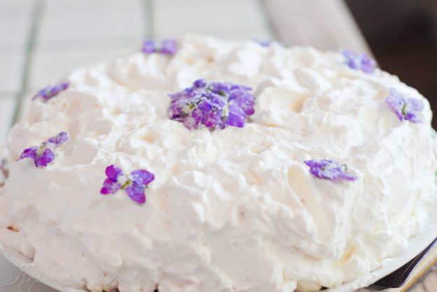 How to Make Sugared Violets