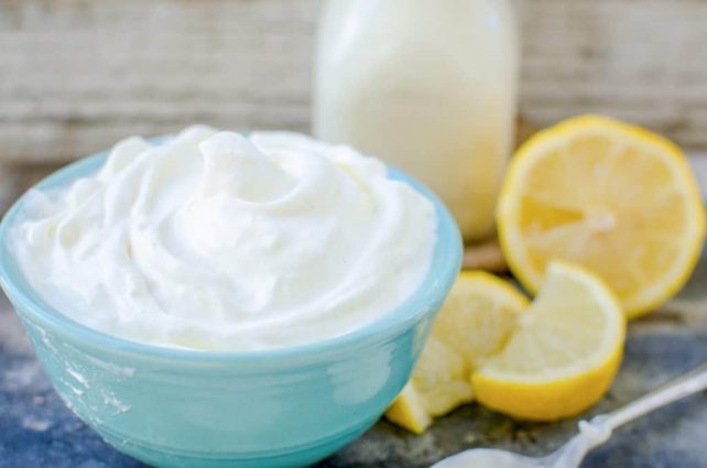 I would have learned how to make mascarpone cheese long ago had I know homemade mascarpone was so ridiculously easy to make (or tasted so delicious)!