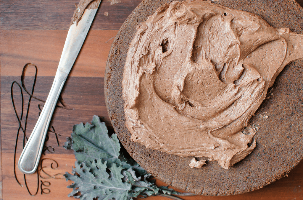 I'm gonna let you in on my little secret to get a moist chocolate cake recipe using a special, stealth-veggie ingredient.... kale! Chocolate Kale Cake is not your everyday, run of the mill chocolate cake, my friends!