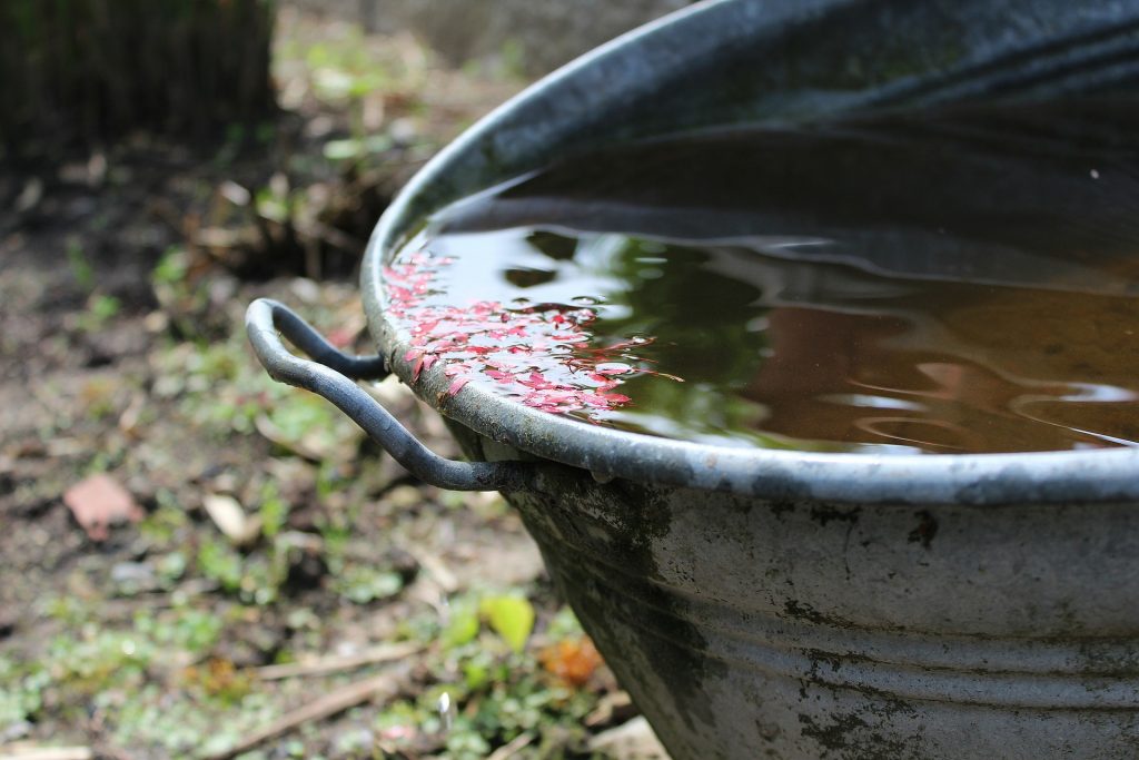 Rainwater collection in a metal tub